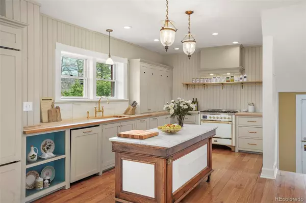 Denver, CO 80220,841 Niagara ST