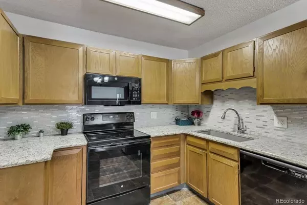 Aurora, CO 80014,13626 E Bates AVE #207