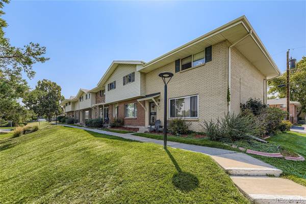 9089 E Nassau AVE, Denver, CO 80237
