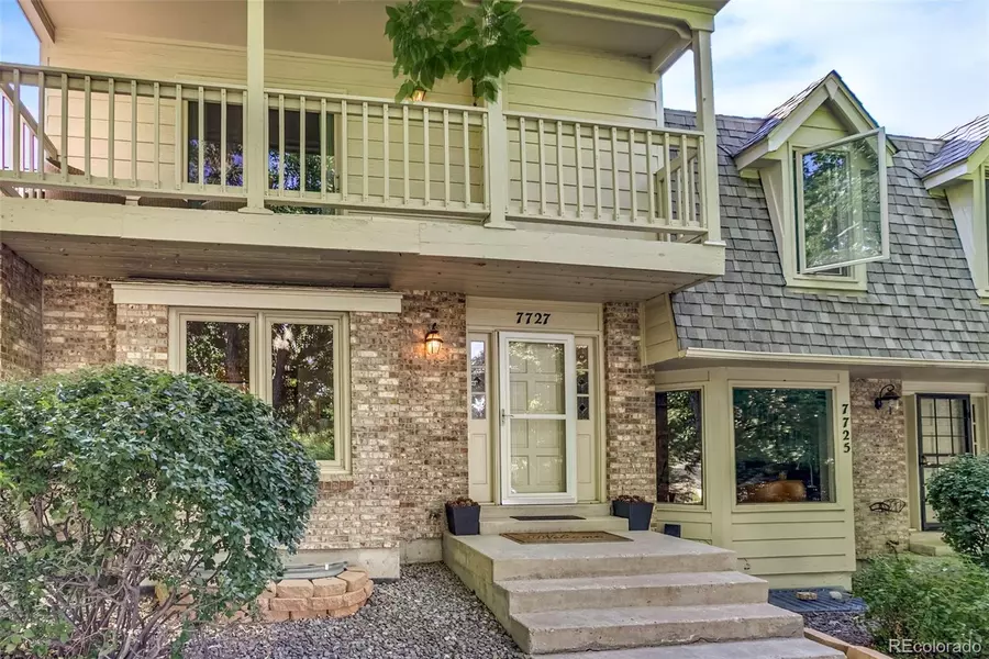 7727 S Cove CIR, Centennial, CO 80122