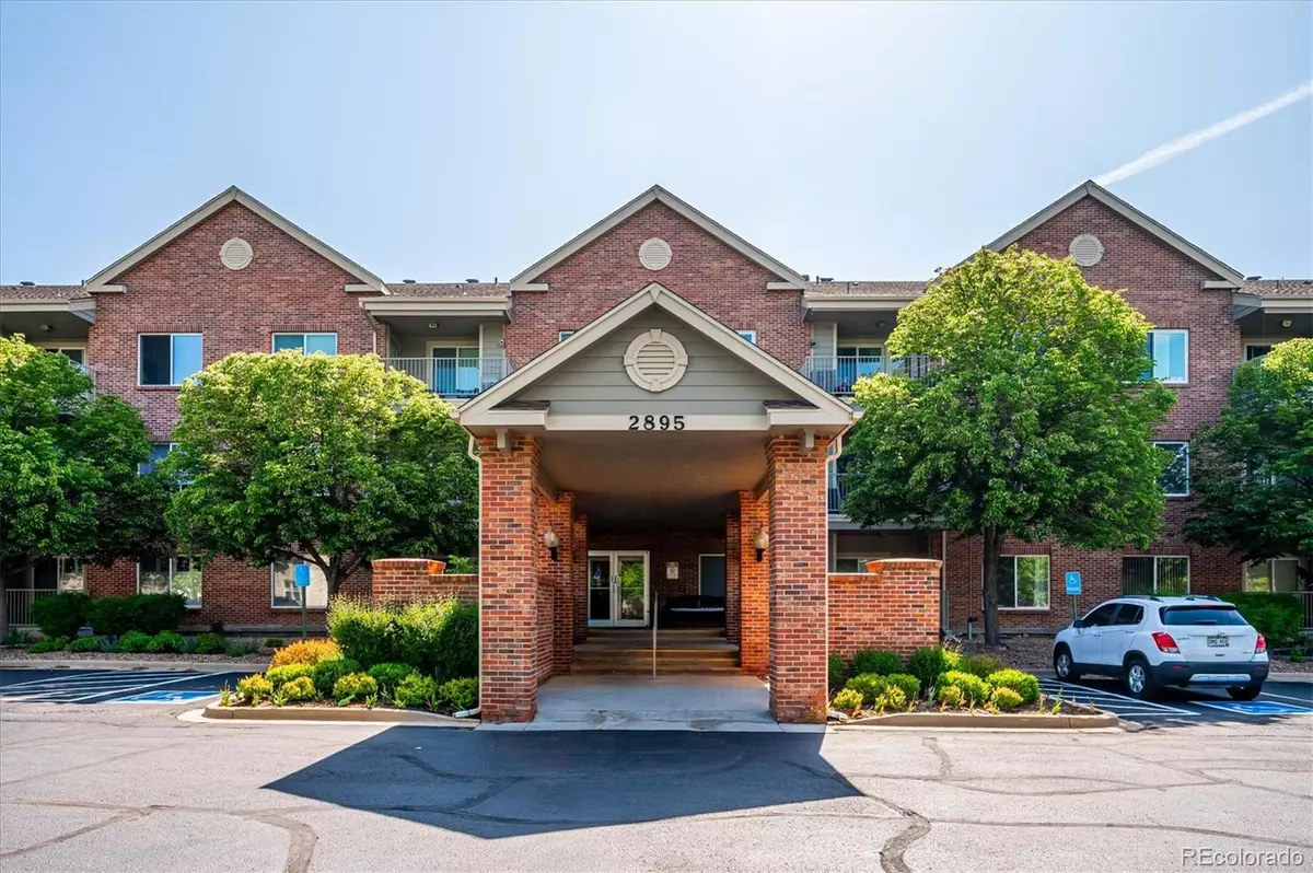 Littleton, CO 80123,2895 W Riverwalk CIR #104