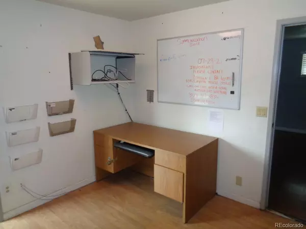 Centennial, CO 80121,5968 S Clayton ST