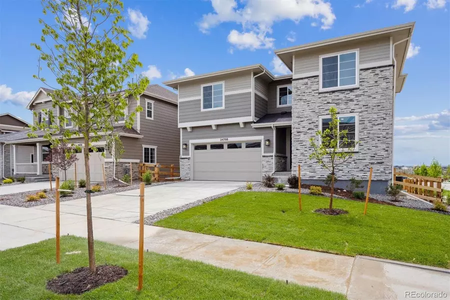 24708 E 40th AVE, Aurora, CO 80019
