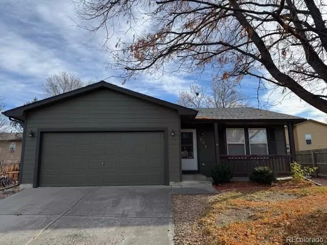 304 Sunset LN, Dacono, CO 80514