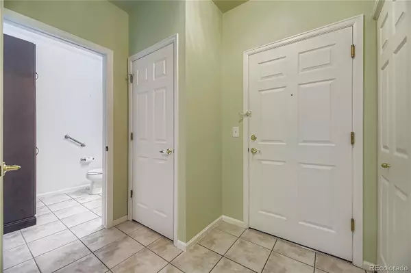 Littleton, CO 80123,2894 W Riverwalk CIR #B209