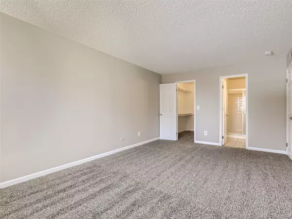 Aurora, CO 80017,943 S Zeno WAY #202