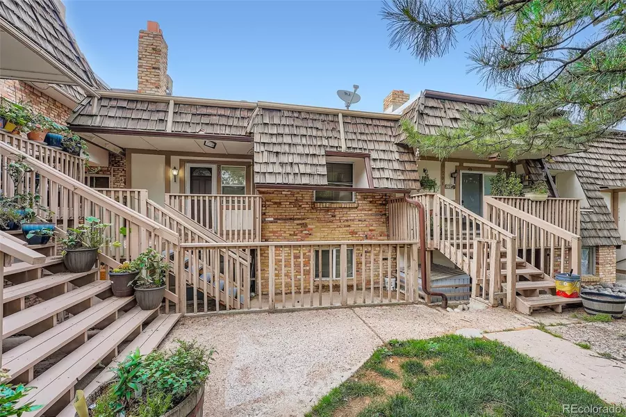 2190 S Holly ST #207, Denver, CO 80222