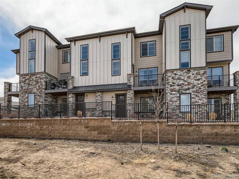 1560 Castle Creek CIR, Castle Rock, CO 80104