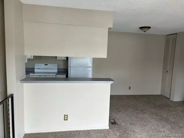 Lakewood, CO 80227,3355 S Flower ST #92