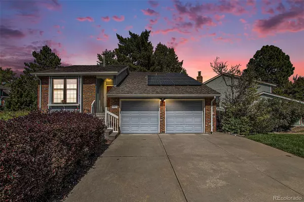 8923 W 81st LN, Arvada, CO 80005