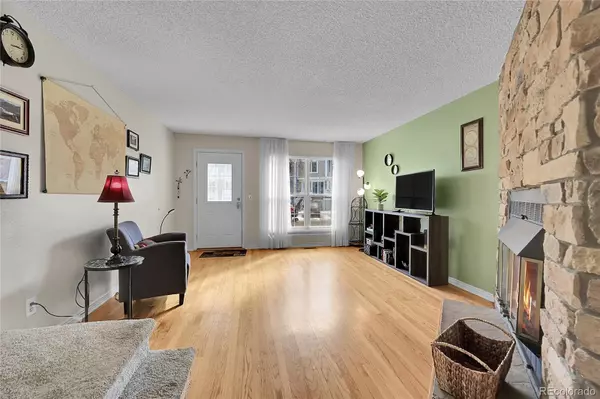 Lakewood, CO 80227,10587 W Dartmouth AVE