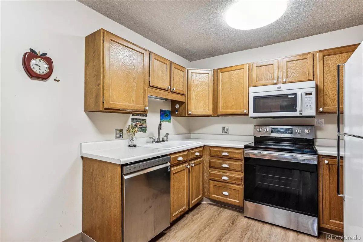 Aurora, CO 80014,13500 E Cornell AVE #302