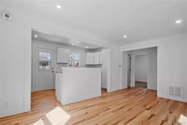 Aurora, CO 80010,1281 Macon ST