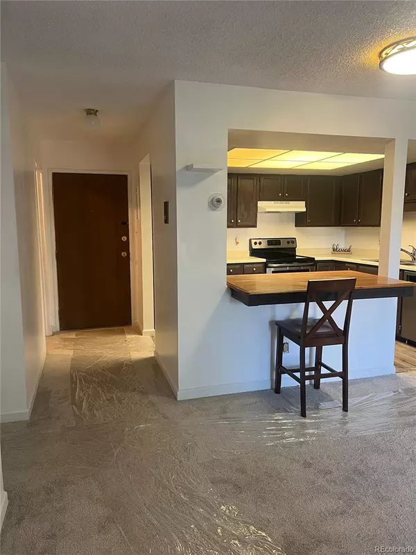 Aurora, CO 80014,13992 E Marina DR #303