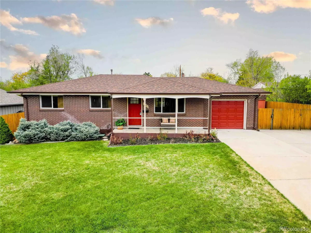 Arvada, CO 80004,6163 Allison ST