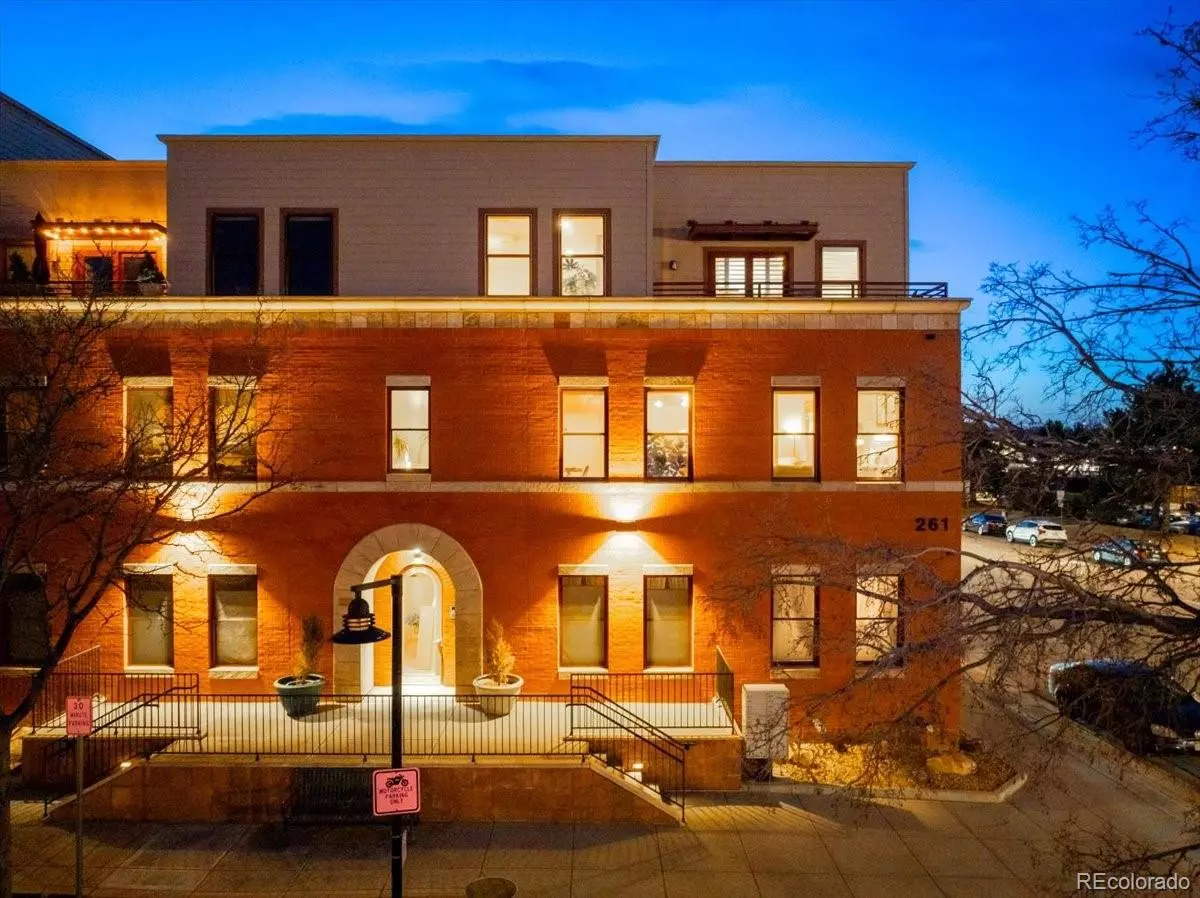 Fort Collins, CO 80524,261 Pine ST #204