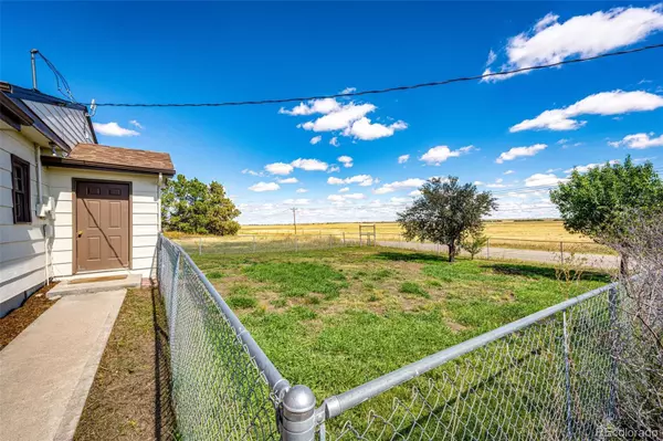 Strasburg, CO 80136,8255 Strasburg Road