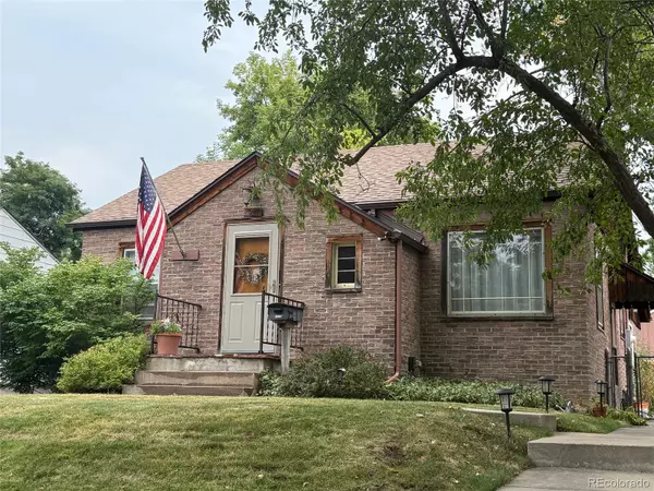 2574 S Gilpin ST, Denver, CO 80210