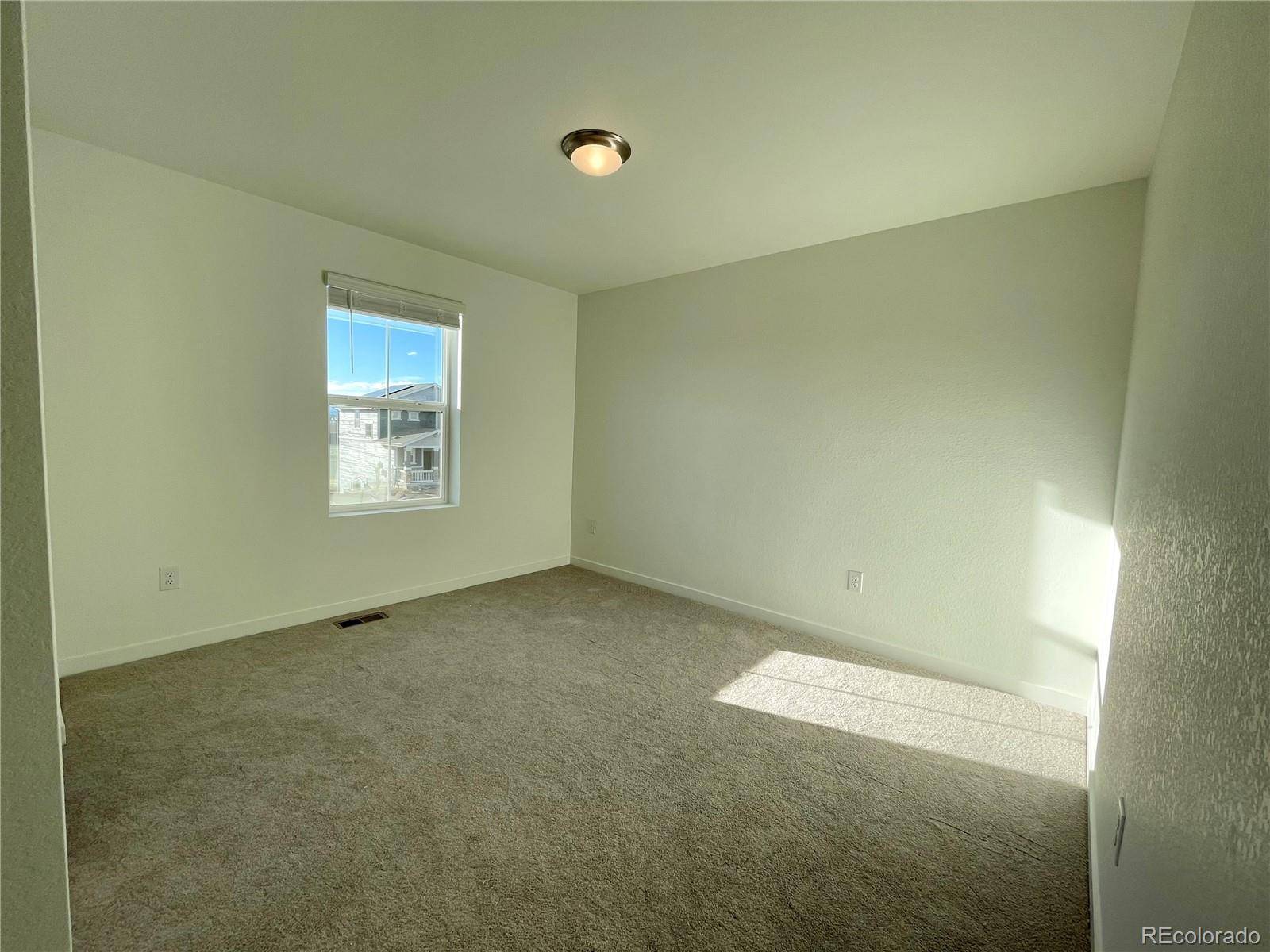 Johnstown, CO 80534,833 Crestone ST