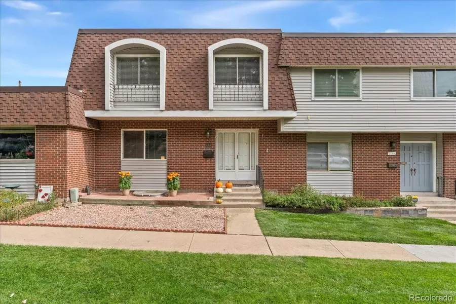 754 S Youngfield CT, Lakewood, CO 80228