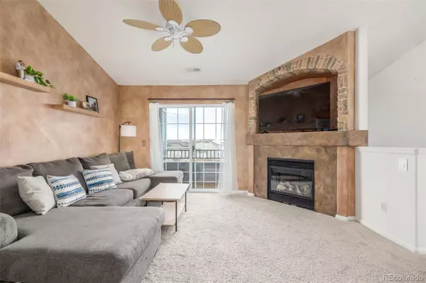 Denver, CO 80239,5255 Memphis ST #823