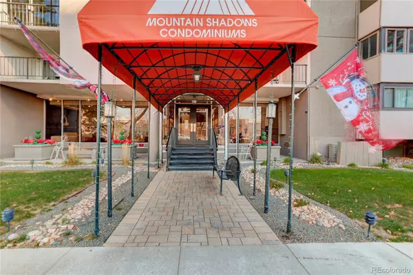 Denver, CO 80206,2 Adams ST #608