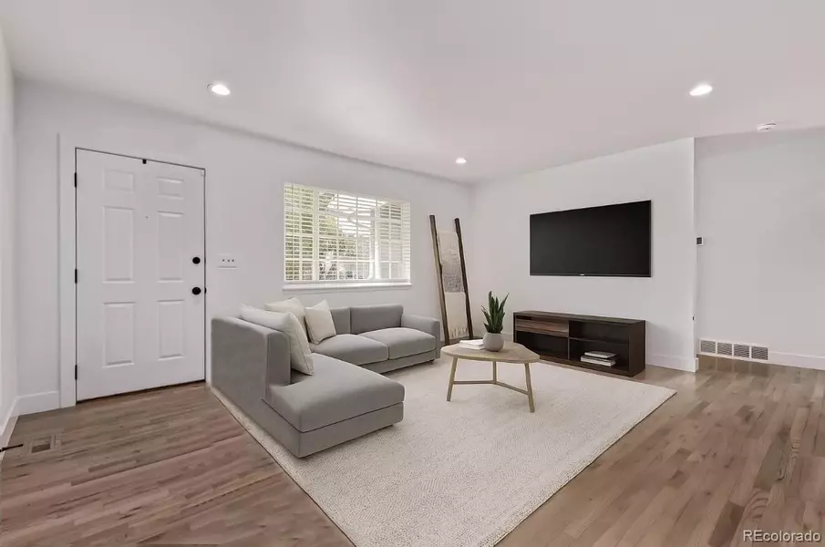 8696 W 86th CIR, Arvada, CO 80005