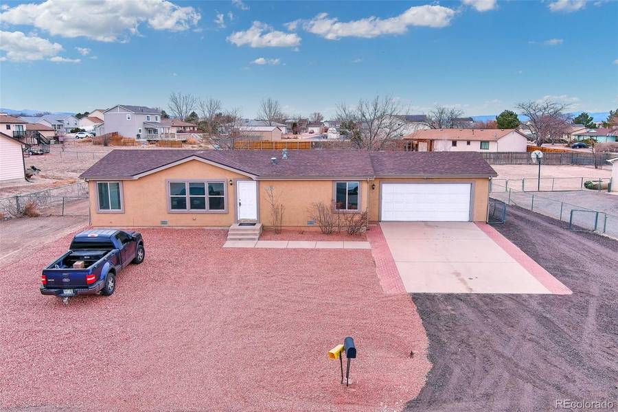 667 S Burro DR, Pueblo West, CO 81007