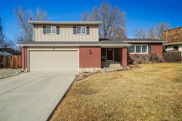 7 Belaire DR, Pueblo, CO 81001