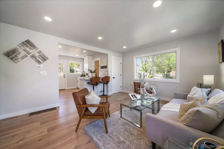 3210 N Elizabeth ST, Denver, CO 80205