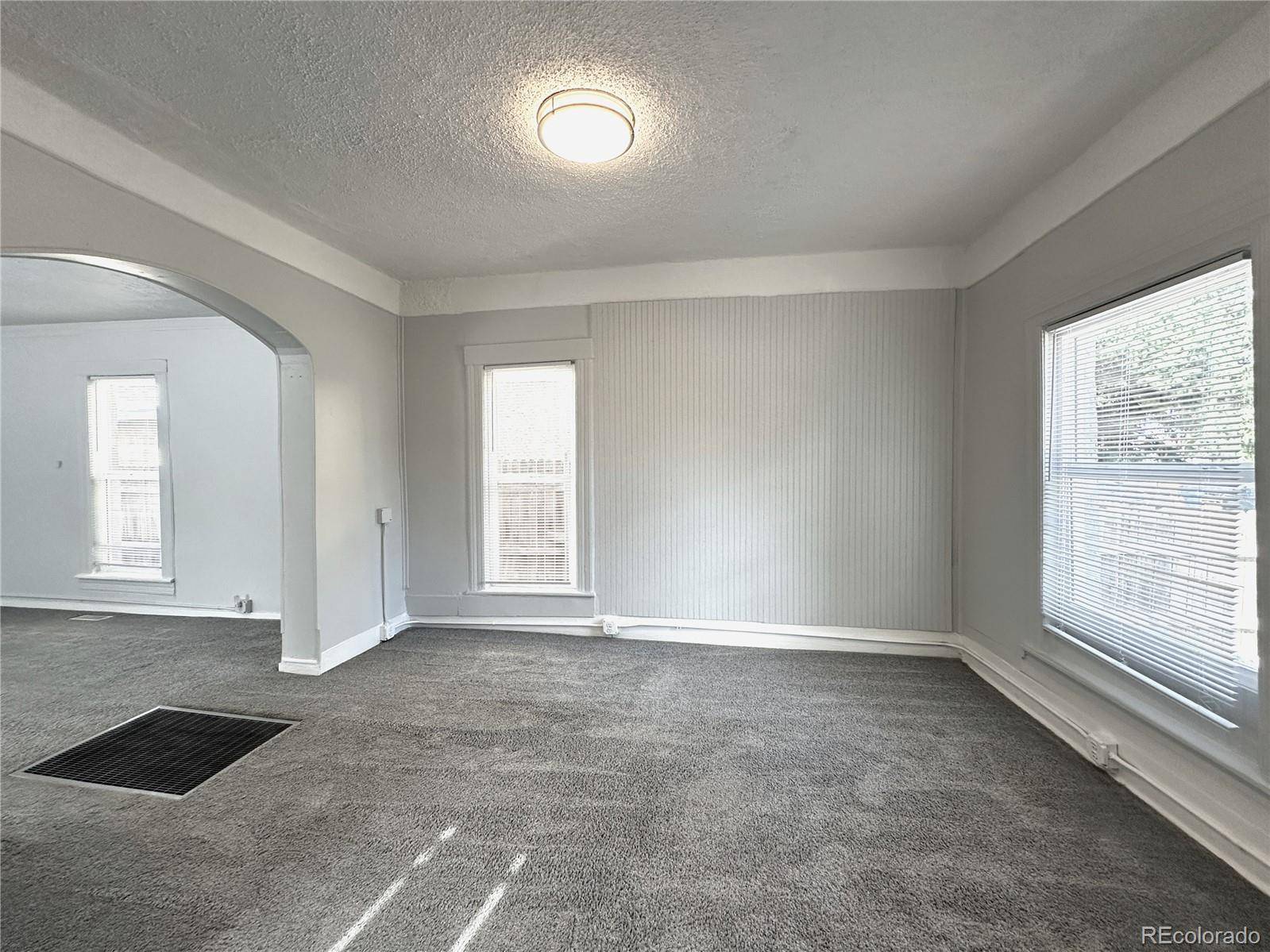 Pueblo, CO 81001,724 E 7th ST