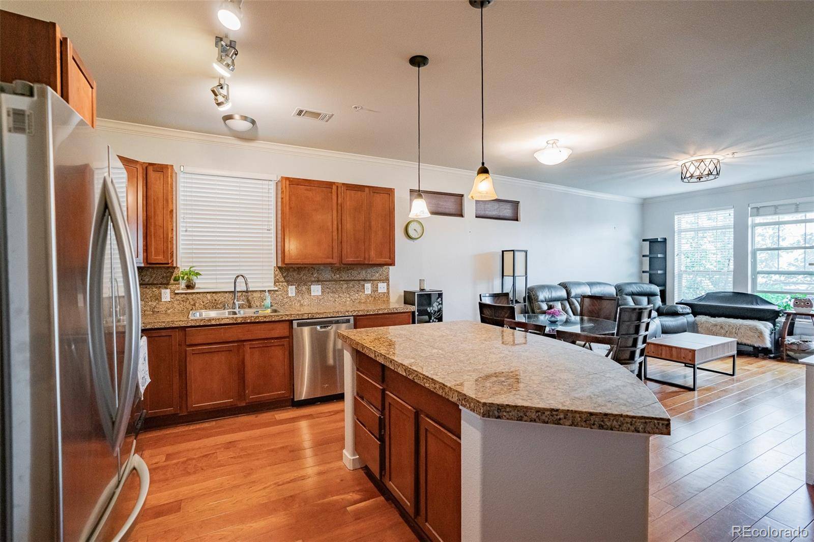 Broomfield, CO 80020,13456 Via Varra #225
