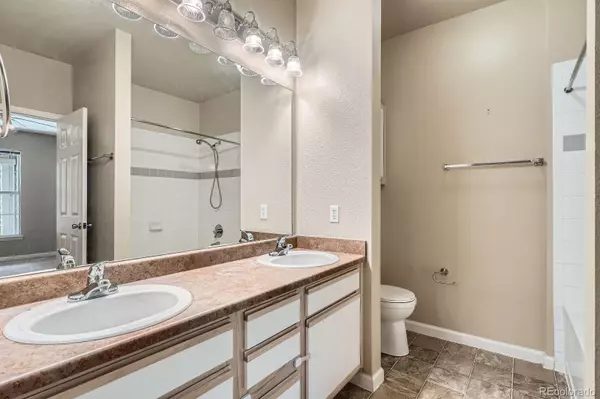 Littleton, CO 80127,7493 S Quail CIR #928