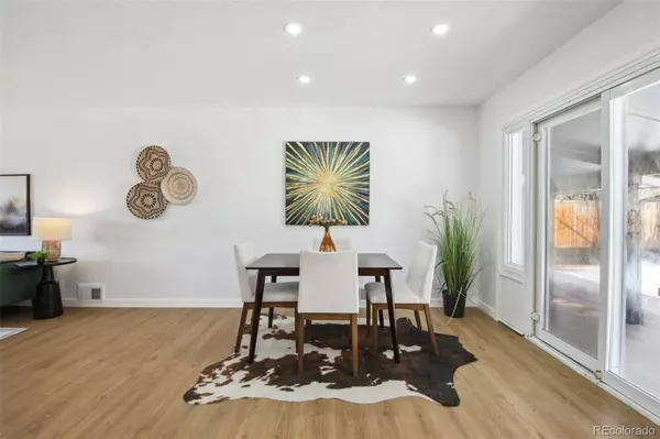 Arvada, CO 80004,6894 Nelson ST