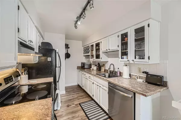 Denver, CO 80231,3141 S Tamarac DR #202E