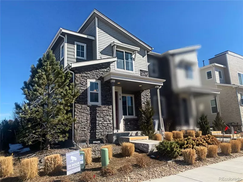 560 S Pitkin CT, Aurora, CO 80017