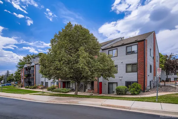 Arvada, CO 80004,6385 Oak ST #205