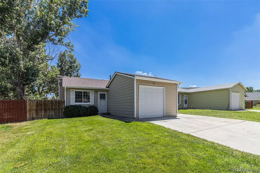 17593 E Temple DR, Aurora, CO 80015