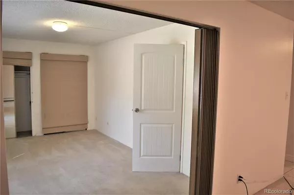 Aurora, CO 80014,13952 E Marina DR #112