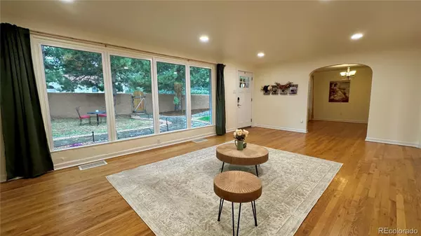 Colorado Springs, CO 80906,1523 Cresta RD