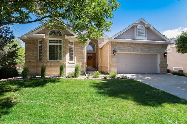 2 Hathaway LN, Highlands Ranch, CO 80130