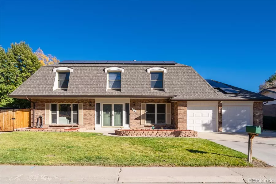6711 W Portland PL, Littleton, CO 80128