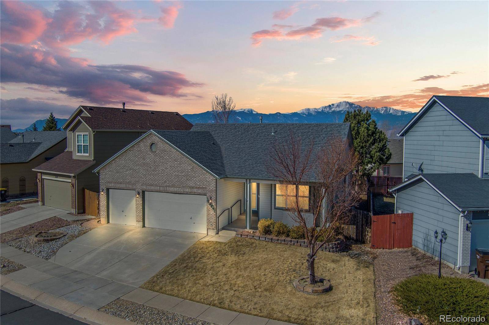 Colorado Springs, CO 80923,5664 Butterfield DR