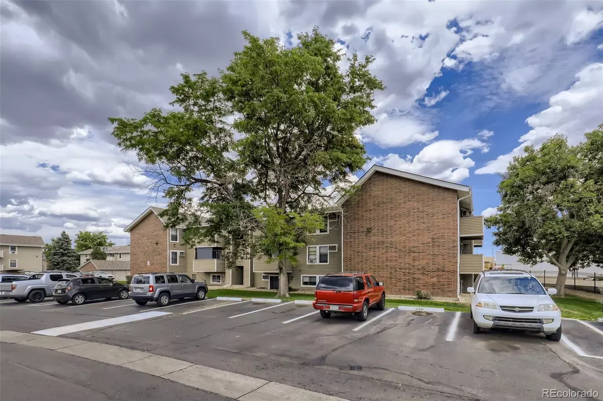 Denver, CO 80247,10150 E Virginia AVE #2-204