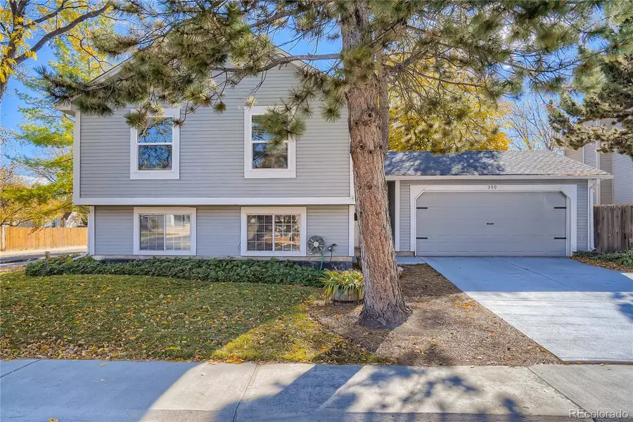 390 Fir LN, Broomfield, CO 80020