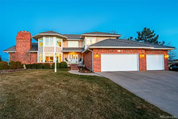 45 Falcon Hills DR, Highlands Ranch, CO 80126