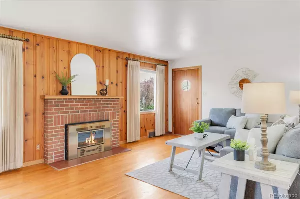 Lakewood, CO 80214,2035 Carr ST