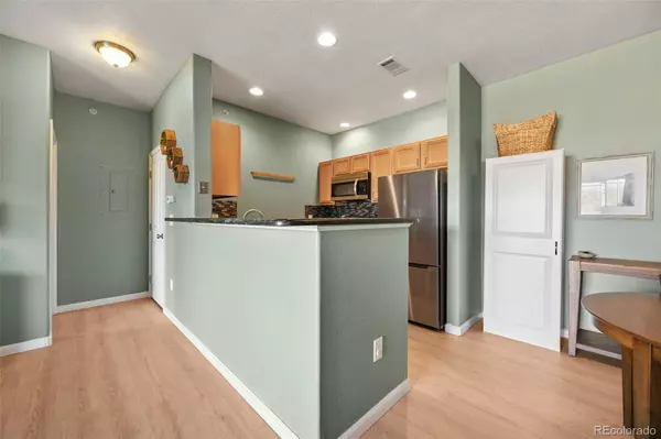 Littleton, CO 80128,9622 W Coco CIR #203