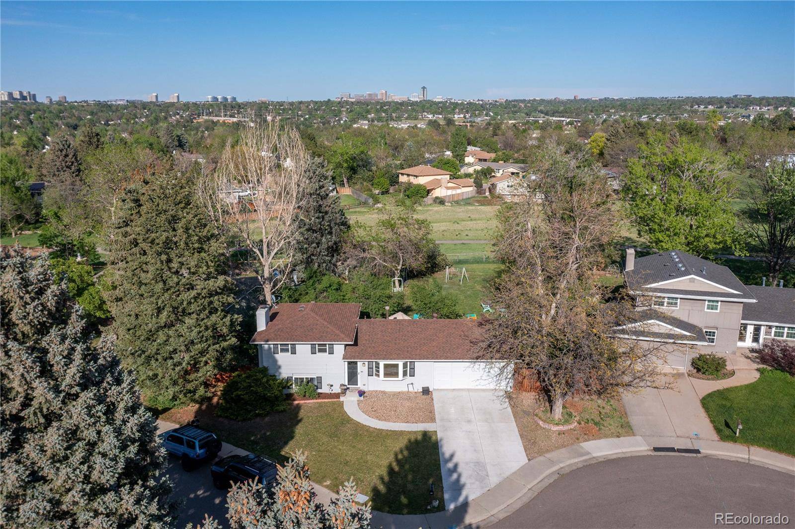 4374 E Peakview CIR, Centennial, CO 80121