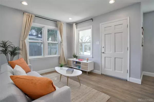 Denver, CO 80220,1332 Valentia ST